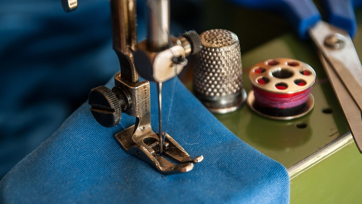 COUTURE A LA MACHINE - (11/17 ans)